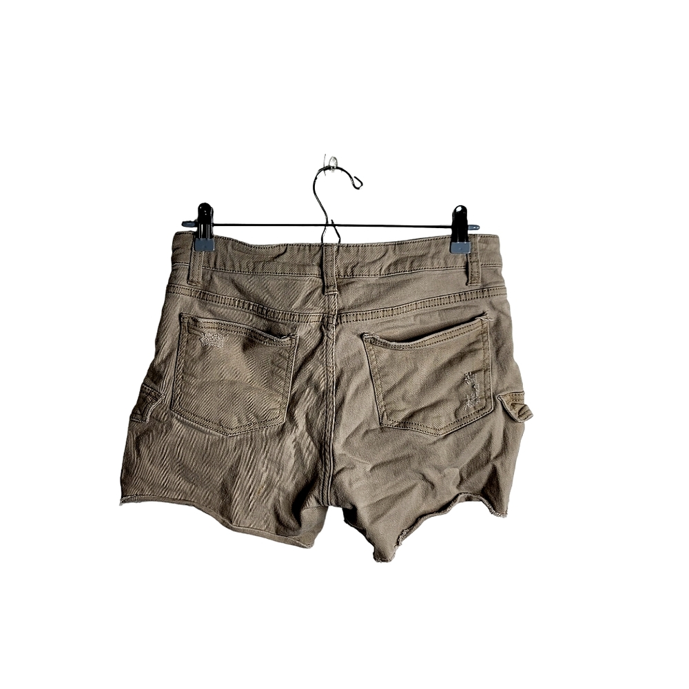 Time and Tru Khaki Cut-Off Shorts. Perfect Condition! - Picture 5 of 5